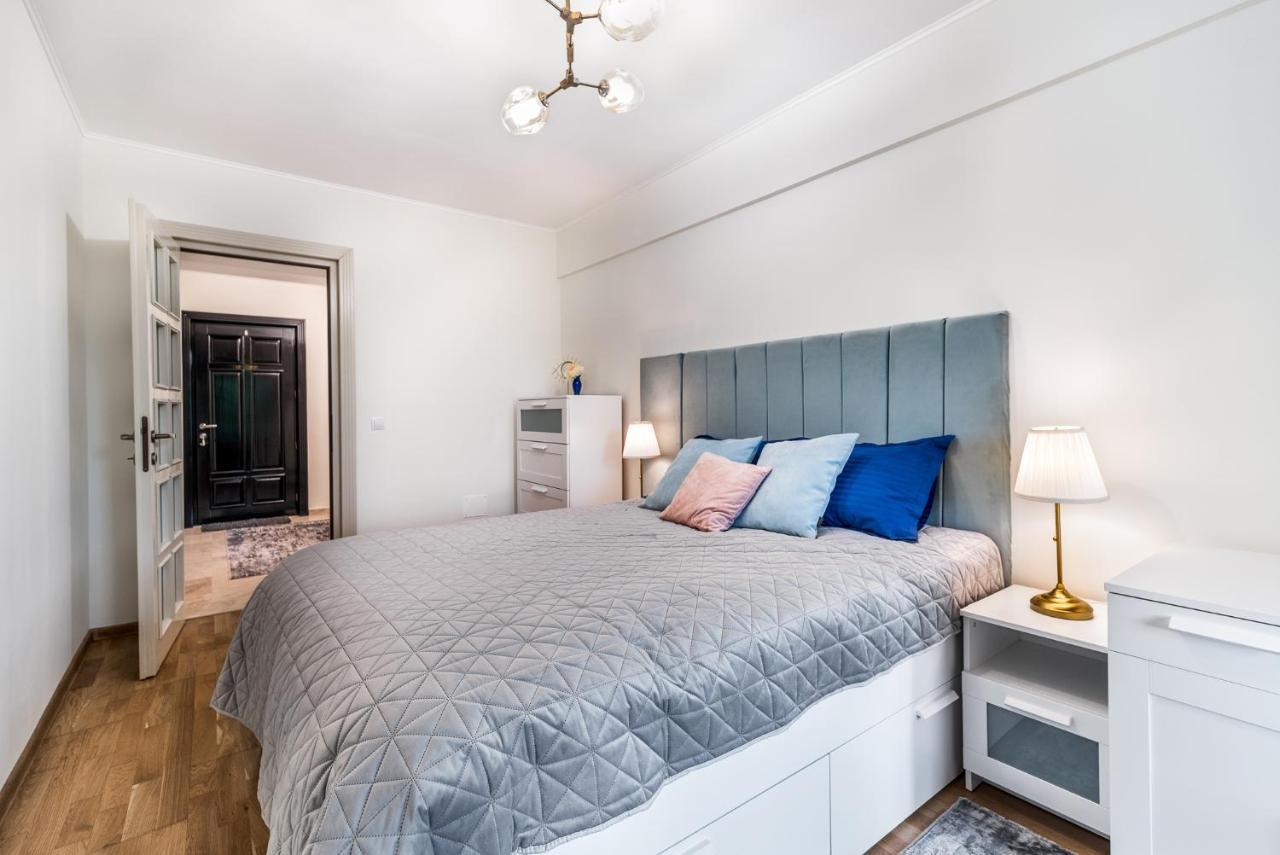 Dreamgarden Airport Apartment & Secure Parking & Airport Shuttle ياش المظهر الخارجي الصورة