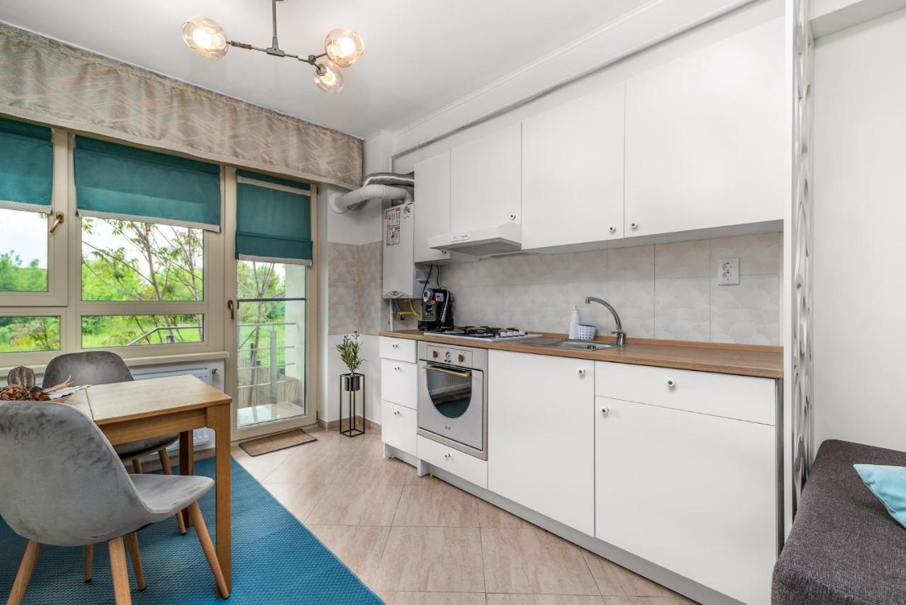 Dreamgarden Airport Apartment & Secure Parking & Airport Shuttle ياش المظهر الخارجي الصورة